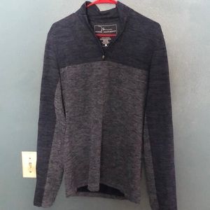 Mark Anthony pullover size small